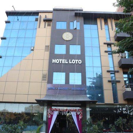 Hotel Loto - Sector 66 Нойда Экстерьер фото
