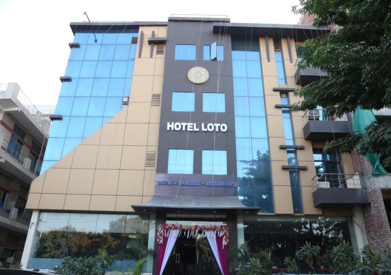 Hotel Loto - Sector 66 Нойда Экстерьер фото